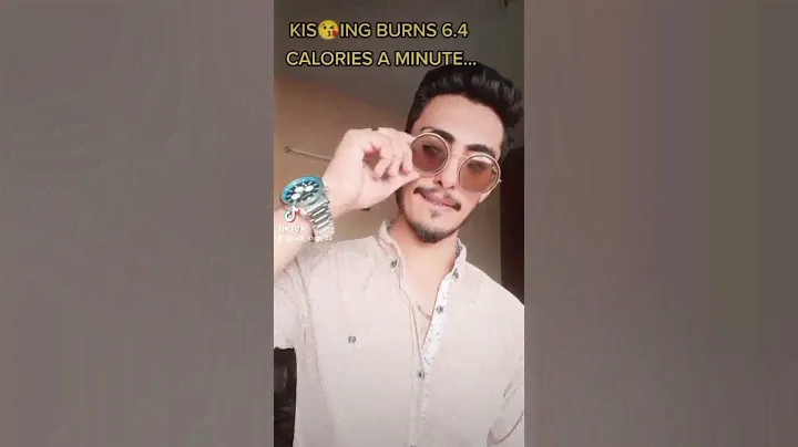 kissing Burns 6.4 Calories A Minute... Wanna Workout 😋✌🏻#1000subscribers #subscribetomychannel #fun